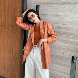 Plain Short-sleeve T-shirt / Checked Single-breasted Blazer