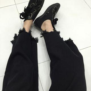 Distressed Wide Leg Cropped Pants