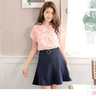 Notched Neck Sweetheart Patterned Short-sleeve Top