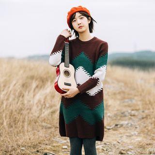 Color-block Loose-fit Crewneck Long Knitted Sweater