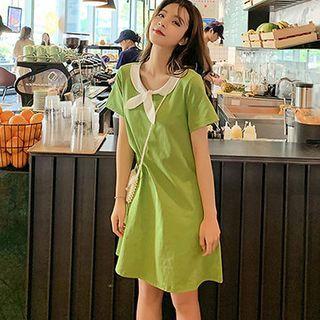 Short-sleeve Bow Panel Plain Dress