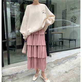Print Pullover / Tiered Maxi Skirt