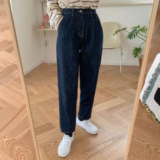 Pleated Stitched Baggy Jeans