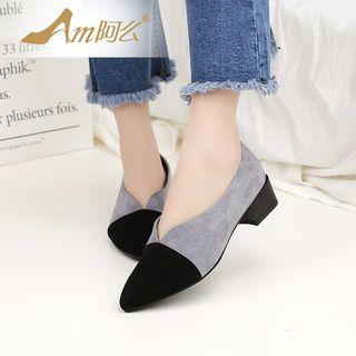 Block Heel Two-tone Pointy Pumps