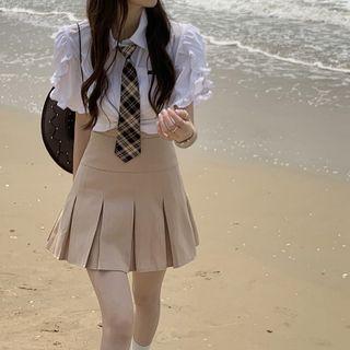 Plain Mini Skirt / Short-sleeve Tie-neck Crop Shirt