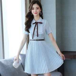 Short-sleeve Mini A-line Pleated Collared Dress