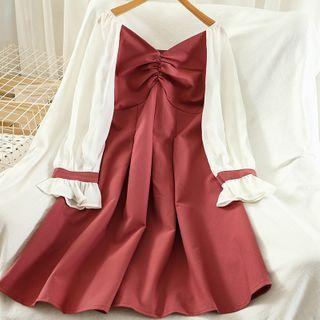 Long-sleeve Two-tone V-neck A-line Dress