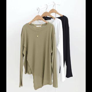 Asymmetric-hem Slit-trim T-shirt