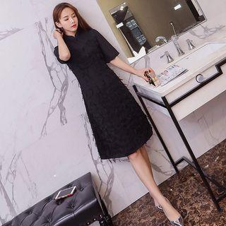 Short-sleeve Feather-accent A-line Cheongsam