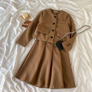 Single-breasted Jacket / A-line Skirt / Set