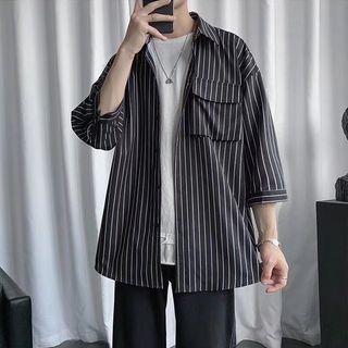 Elbow-sleeve Striped Shirt / Button-up Shorts