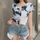 Short-sleeve Tie-dye Button-up Crop Top