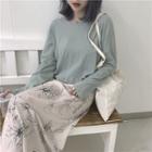 Plain Short-sleeve Top / Flower Print Skirt