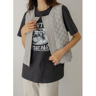 Sleeveless Dip-back Quilted Jacket