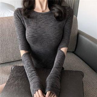 Lettering Cutout Sleeve Slim-fit T-shirt