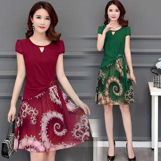 Side Tie Short-sleeve A-line Dress