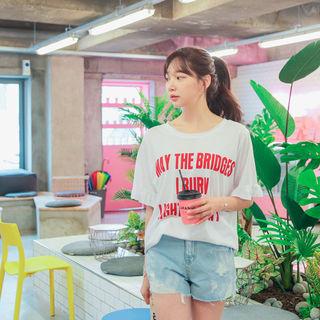 Frilled Short-sleeve Lettering T-shirt