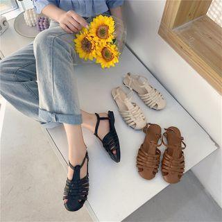 Plain Round-toe Flat Roman Sandals