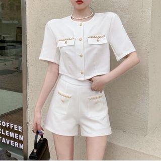 Short-sleeve Cropped Blouse / High Waist Shorts