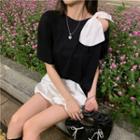 Short-sleeve Cold Shoulder Bow-accent T-shirt / Puffy Shorts