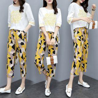 Set: 3/4-sleeve Embroidered T-shirt + Patterned Pants