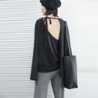 Loose-fit Open-back T-shirt
