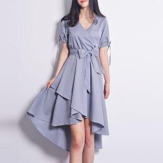Gingham V-neck Short-sleeve A-line Dress