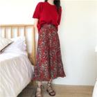 Plain Short-sleeve Knit Top / Floral Skirt