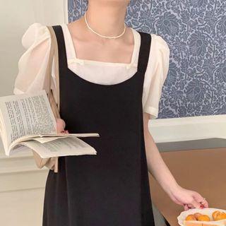 Short-sleeve Square Neck Chiffon Top