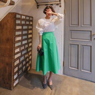 Eyelet-collar Puff-sleeve Top