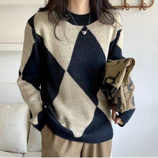Round Neck Argyle Sweater Oatmeal & Navy Blue - One Size