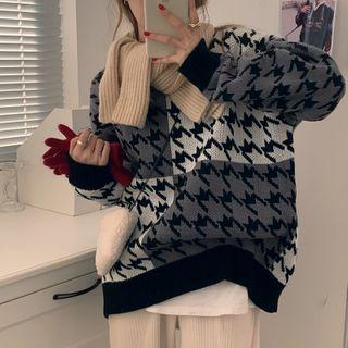 Color-block Round-neck Loose-fit Knit Top