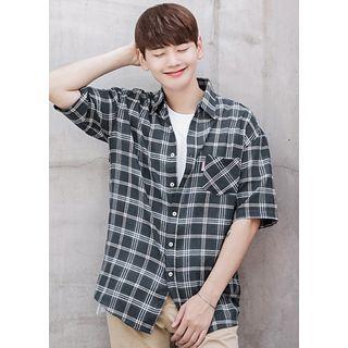 Pocket-front Plaid Shirt (2 Designs)