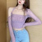 Square-neck Off-shoulder T-shirt
