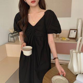 Puff-sleeve V-neck Midi Smock Dress