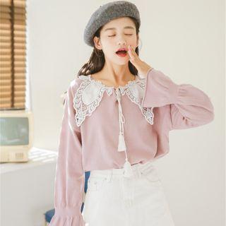 Lace Collared Bell-sleeve Top
