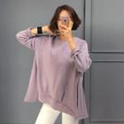 Raglan-sleeve Slit-side Sweatshirt