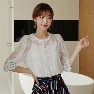 Elbow-sleeve Laced Top