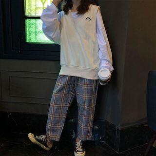 Moon Embroidered V-neck Vest / Plaid Cropped Pants