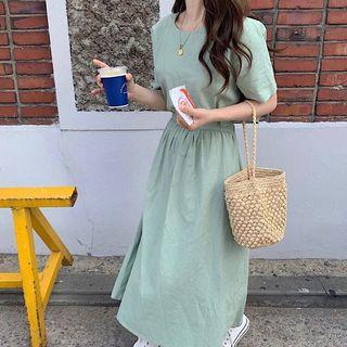 Crew-neck Short-sleeve Midi A-line Dress Green - One Size