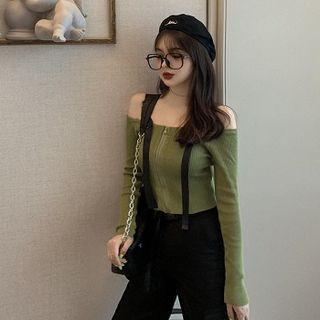 Off-shoulder Lace-up Knit Long-sleeve Pullover / High-waist Cargo Harem Pants