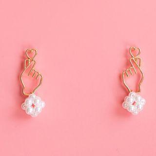 Faux Pearl Heart Hand Drop Earring 1 Pair - 925 Silver Needle - Gold - One Size