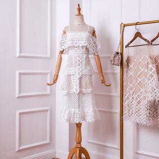 Cold Shoulder Lace Tiered Midi Dress