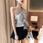 3/4-sleeve Cold Shoulder Pinstriped Shirt / A-line Skorts