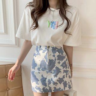 Elbow-sleeve Lettering Print T-shirt / Cow Print Denim Mini Pencil Skirt