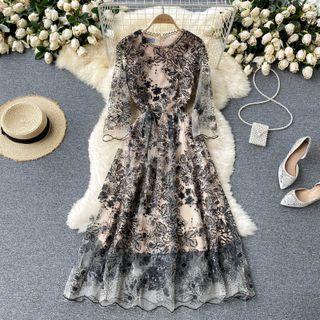 Round-neck Embroidered Mesh Lace Dress