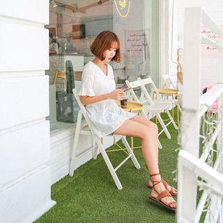 V-neck Short-sleeve Lace Tunic
