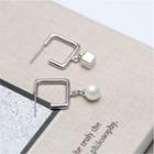 Non-matching Pearl Swing Earring