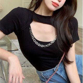 Short-sleeve Cutout Chained T-shirt