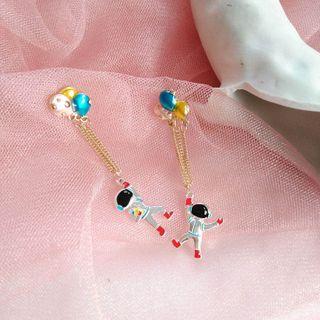 Astronaut Dangle Earring / Clip-on Earring
